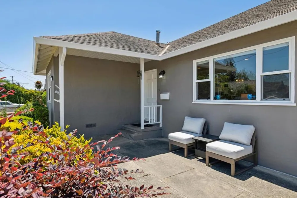 1080 Judson Street Belmont, CA 94002