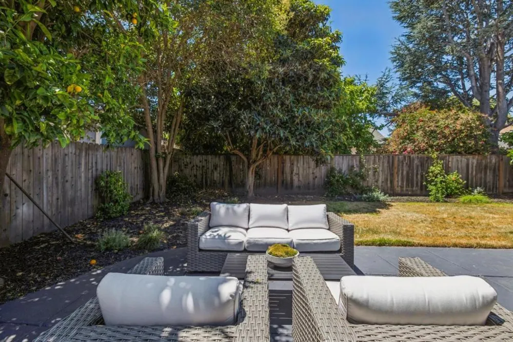 1080 Judson Street Belmont, CA 94002