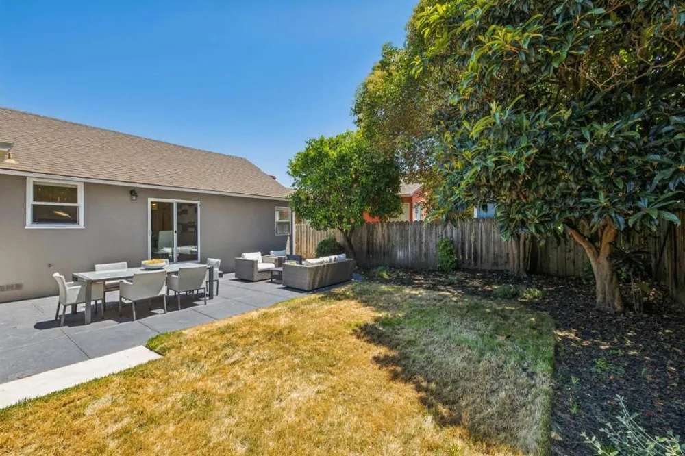 1080 Judson Street Belmont, CA 94002