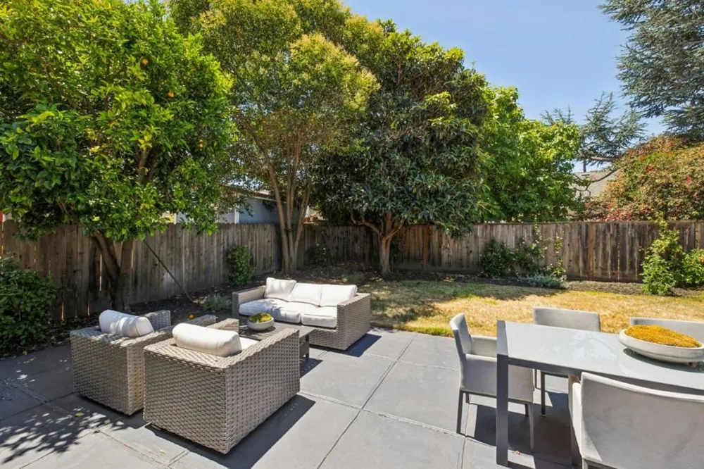 1080 Judson Street Belmont, CA 94002