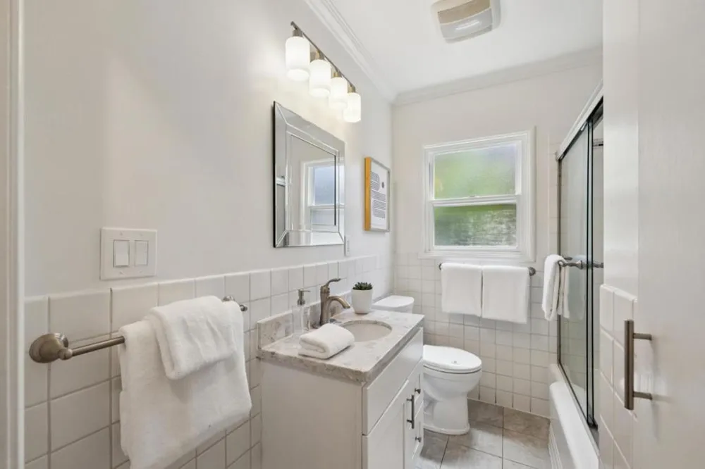 1080 Judson Street Belmont, CA 94002
