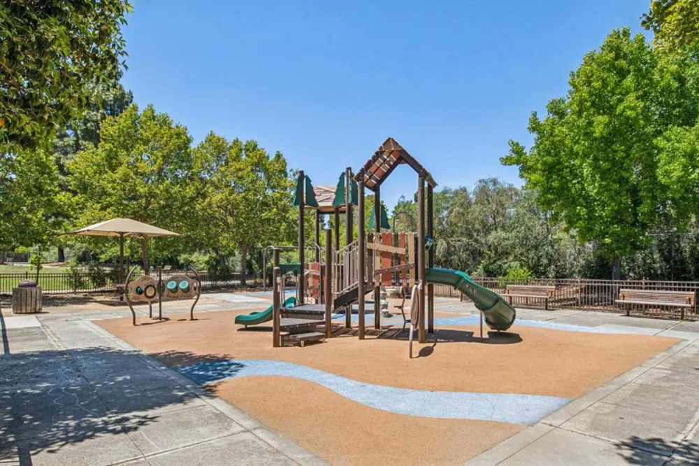 1080 Judson Street Belmont, CA 94002