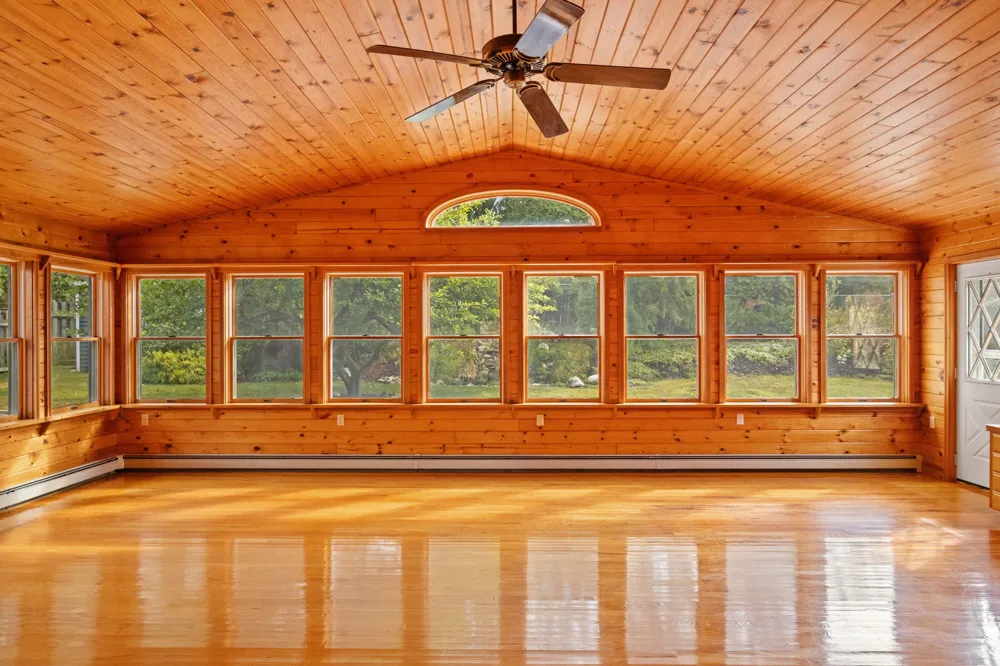 716 Valley Avenue Fremont, MI 49412