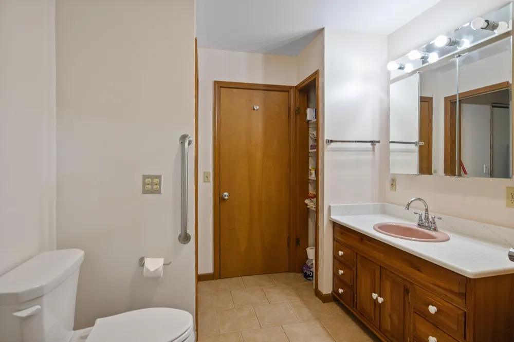 716 Valley Avenue Fremont, MI 49412