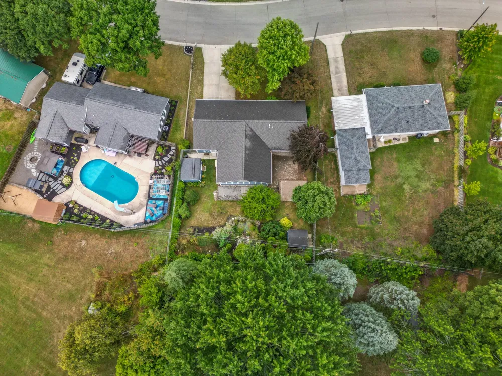 716 Valley Avenue Fremont, MI 49412