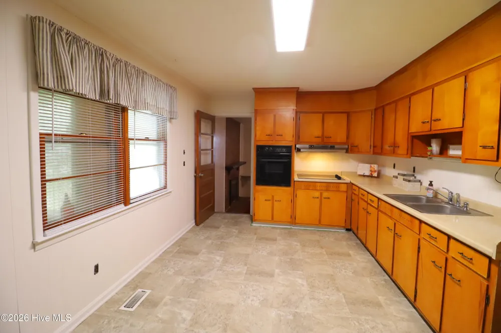 907 Gum Branch Road Jacksonville, NC 28540