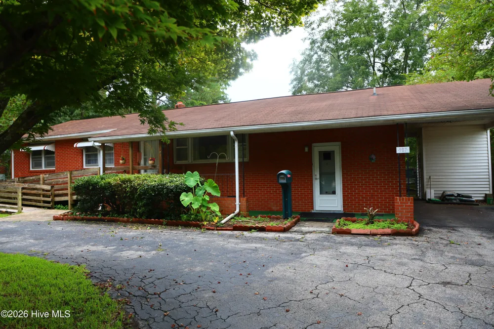 907 Gum Branch Road Jacksonville, NC 28540
