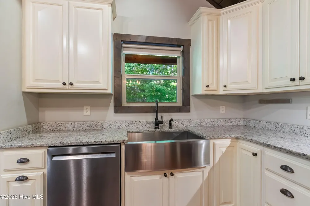 110 Blueberry Hill Murphy, NC 28906