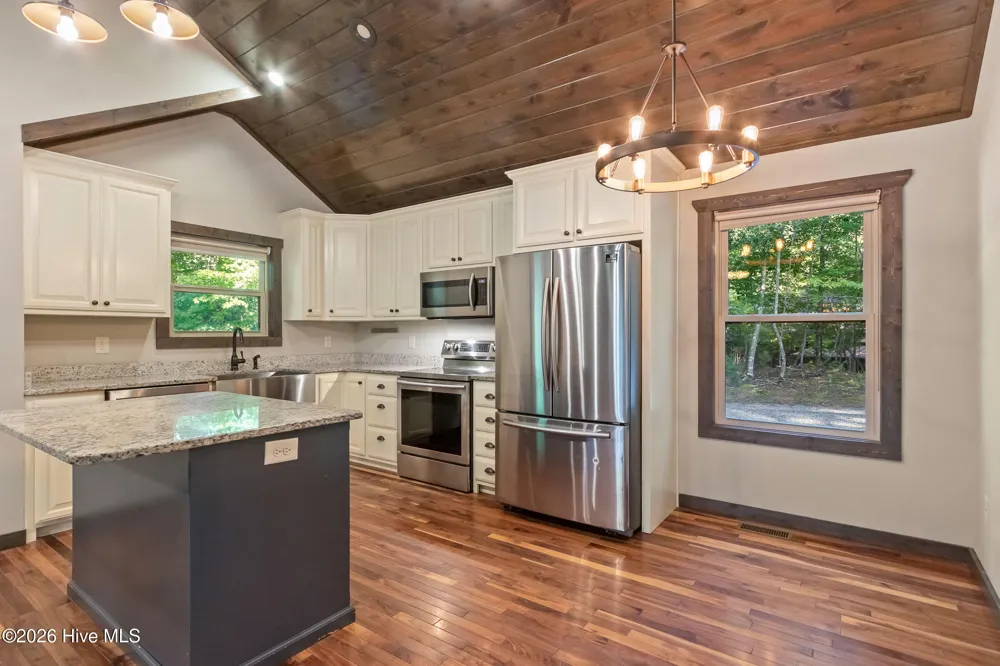 110 Blueberry Hill Murphy, NC 28906