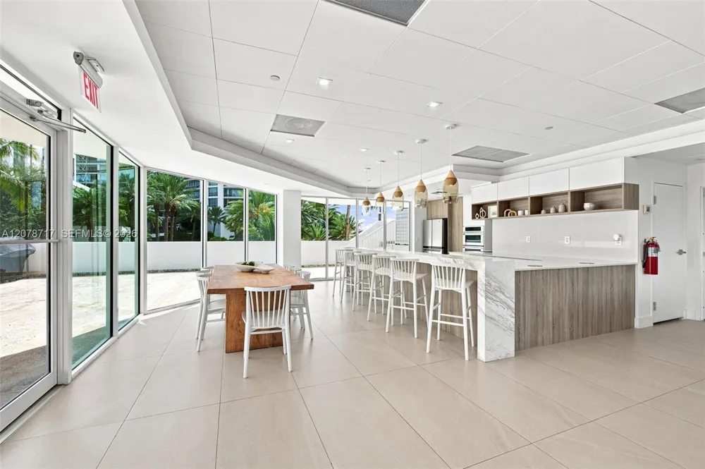 5900 Collins Ave #1006 Miami Beach, FL 33140