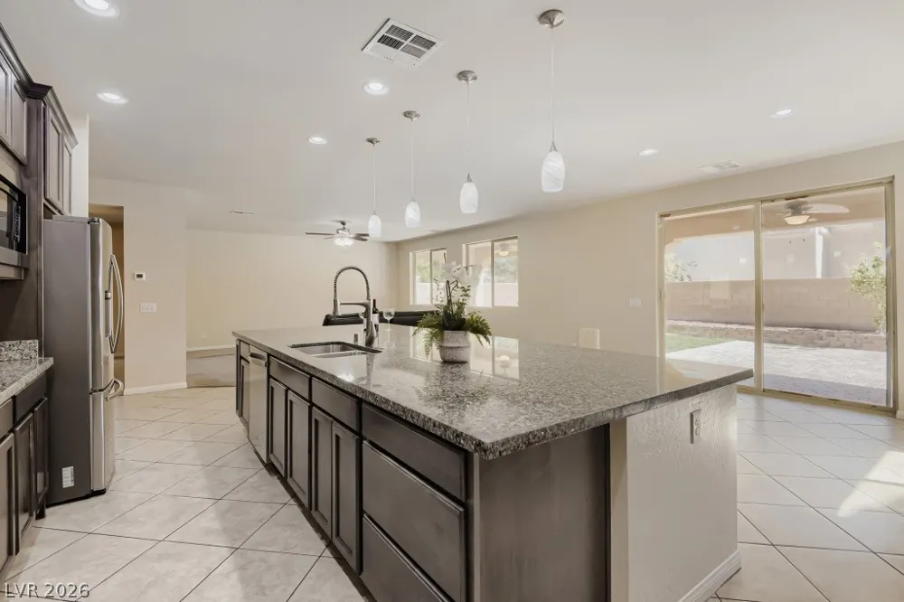9705 Wildflower Vista Avenue Las Vegas, NV 89166