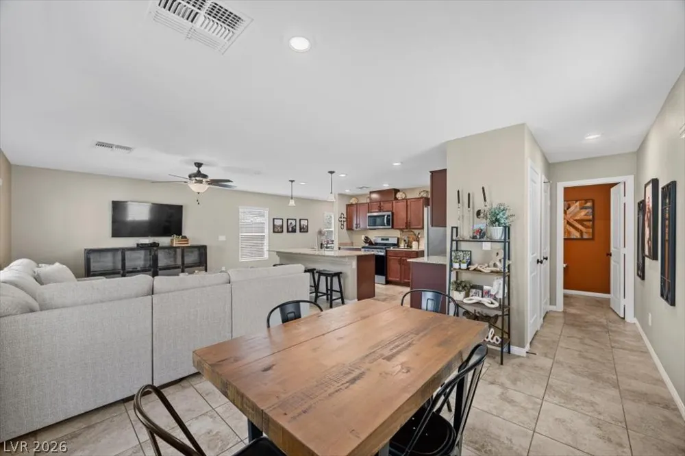 10028 Barbellino Court Las Vegas, NV 89178