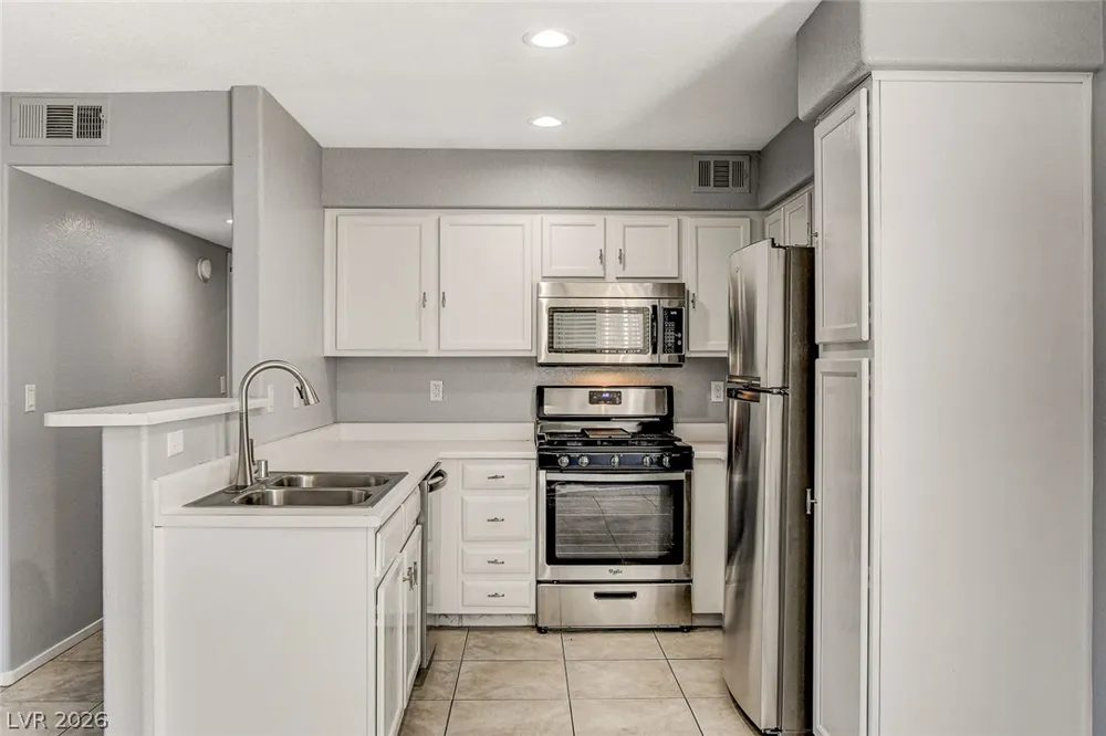 3120 Tarpon Drive #101 Las Vegas, NV 89120