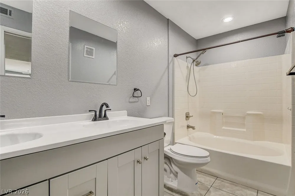 3120 Tarpon Drive #101 Las Vegas, NV 89120