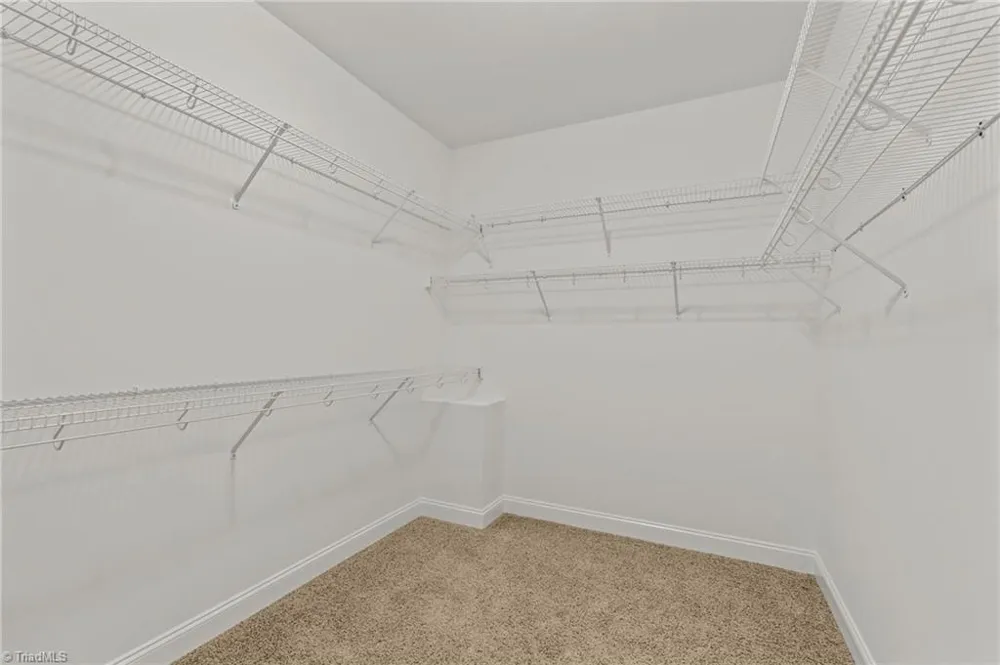 3321 Lower Lake Road Thomasville, NC 27360