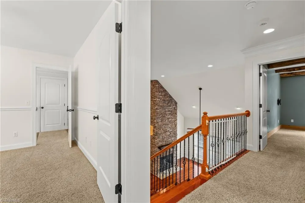 3321 Lower Lake Road Thomasville, NC 27360