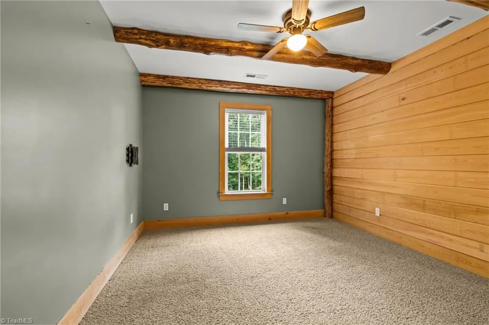 3321 Lower Lake Road Thomasville, NC 27360
