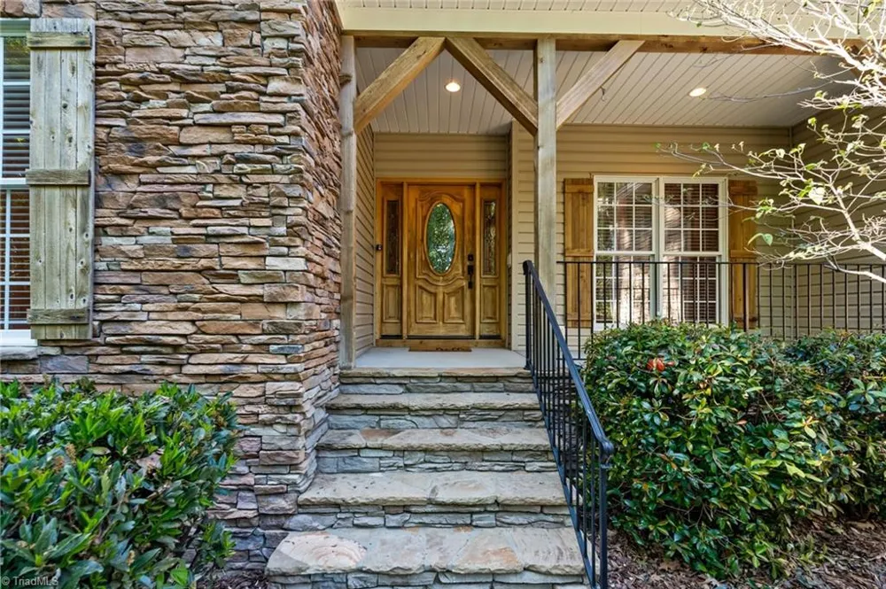 3321 Lower Lake Road Thomasville, NC 27360