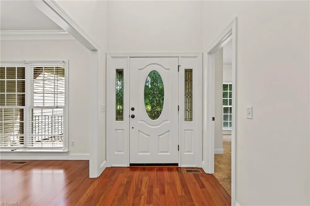3321 Lower Lake Road Thomasville, NC 27360