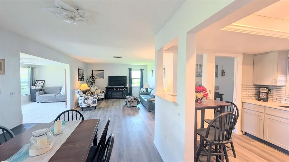 3286 BRUNSWICK LANE #704 Sarasota, FL 34239