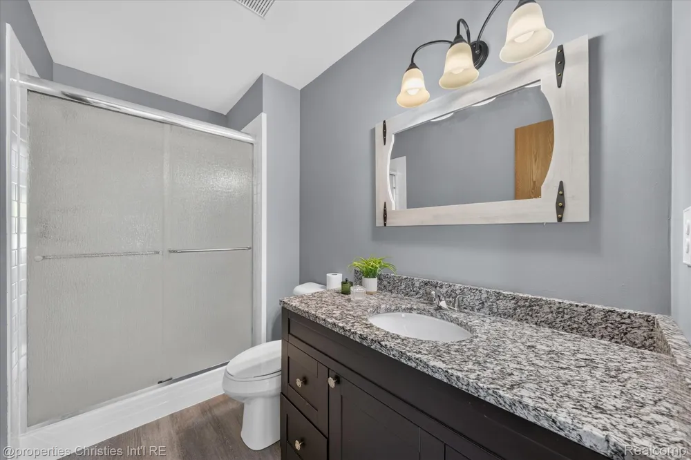61175 Greenwood Drive South Lyon City, MI 48178
