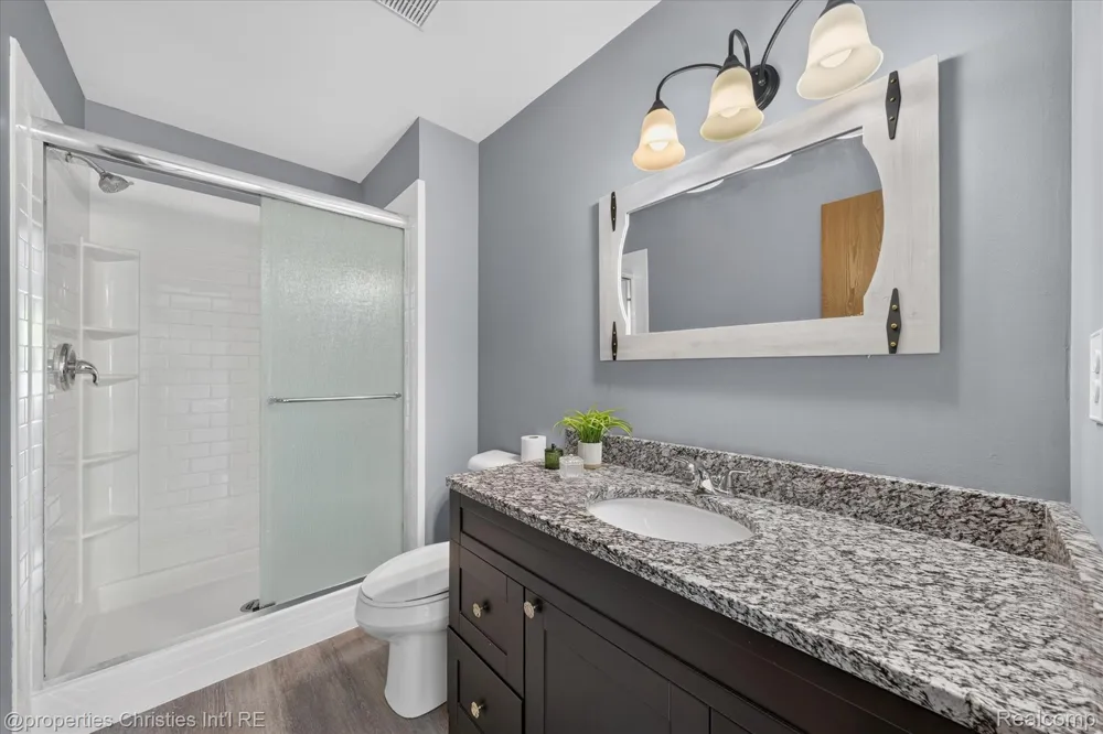61175 Greenwood Drive South Lyon City, MI 48178