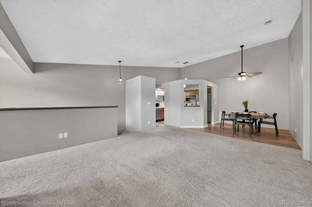 61175 Greenwood Drive South Lyon City, MI 48178