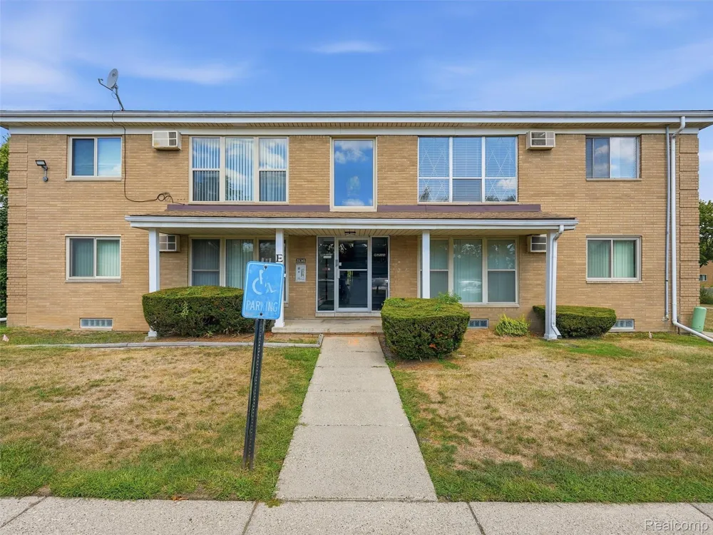 26345 W 7 Mile Road #229 Redford Charter Township, MI 48240