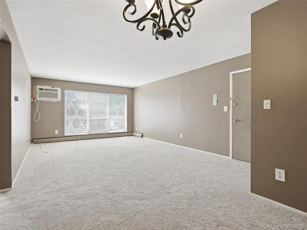 26345 W 7 Mile Road #229 Redford Charter Township, MI 48240