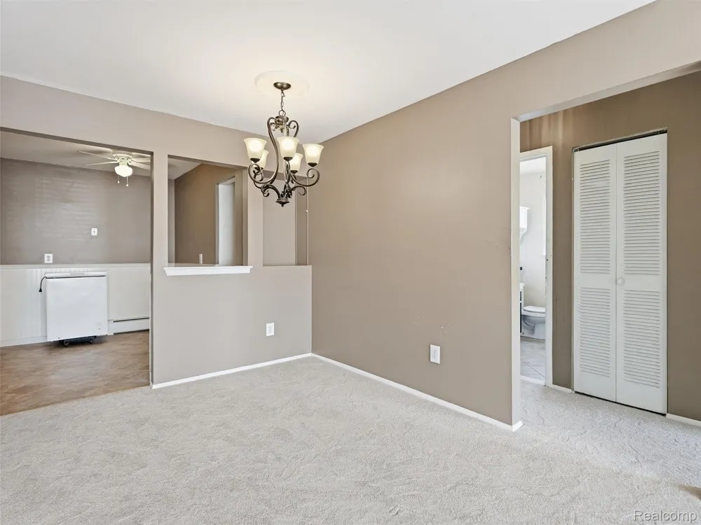 26345 W 7 Mile Road #229 Redford Charter Township, MI 48240