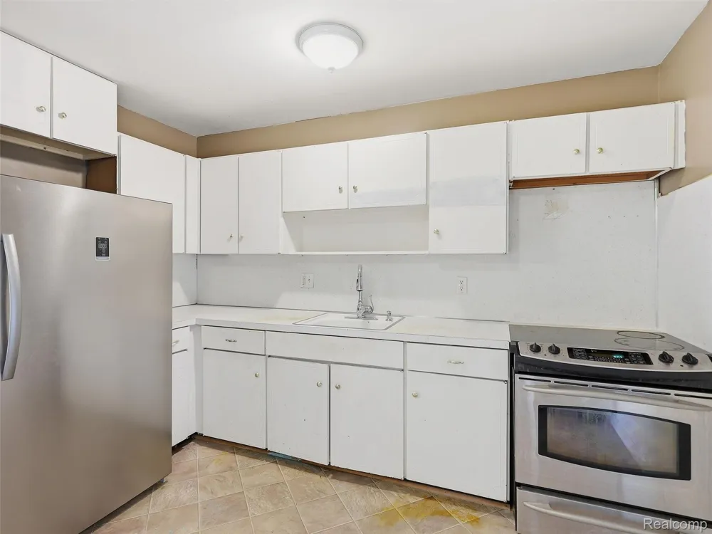 26345 W 7 Mile Road #229 Redford Charter Township, MI 48240