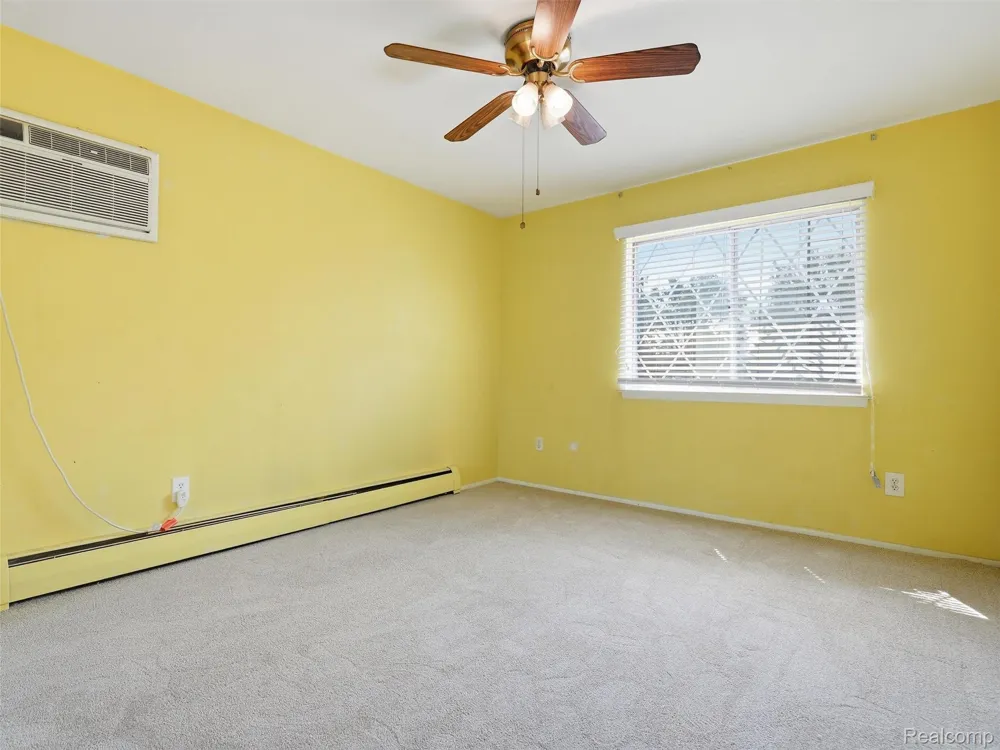 26345 W 7 Mile Road #229 Redford Charter Township, MI 48240