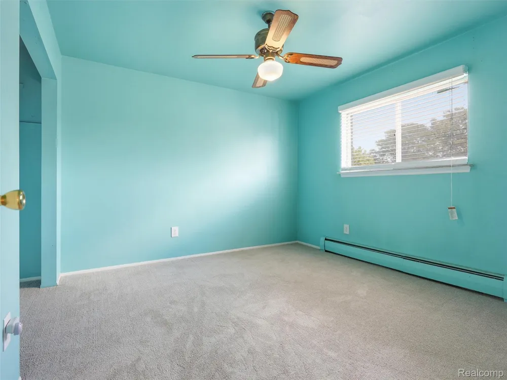 26345 W 7 Mile Road #229 Redford Charter Township, MI 48240