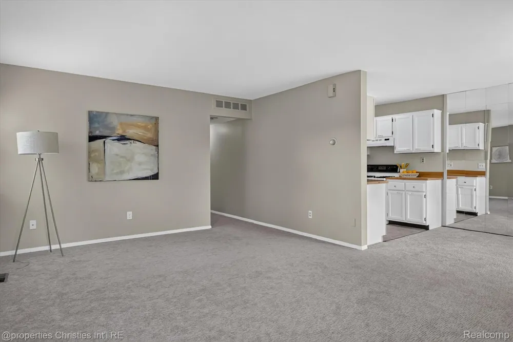 23672 N Rockledge Novi City, MI 48375