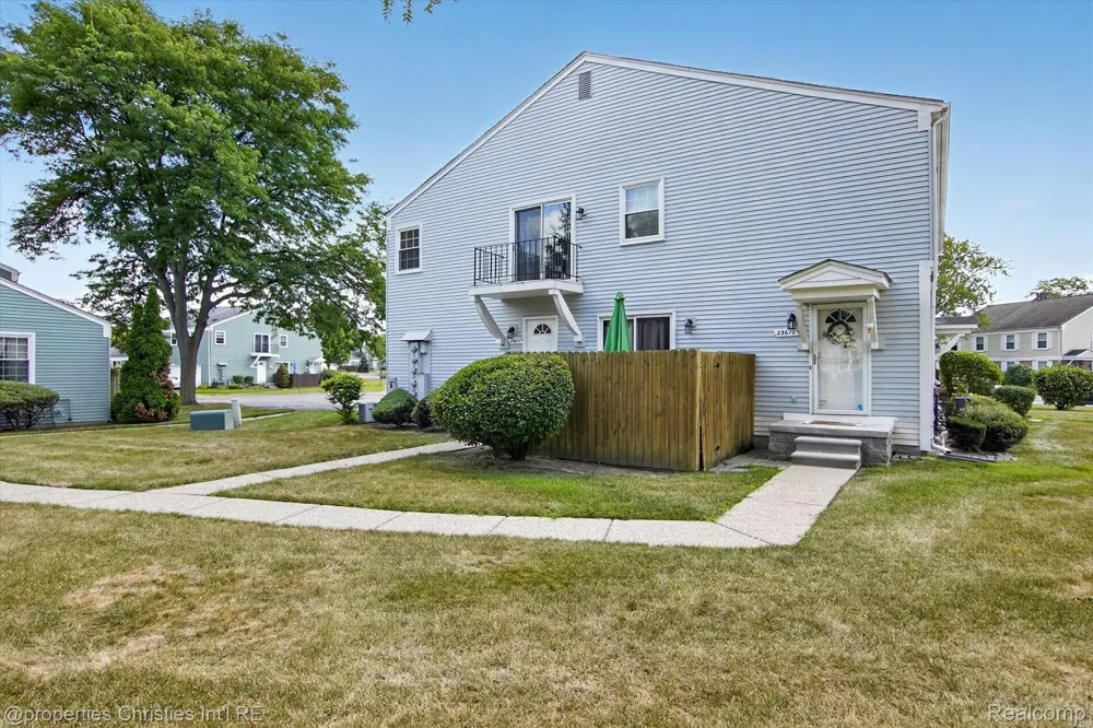 23672 N Rockledge Novi City, MI 48375