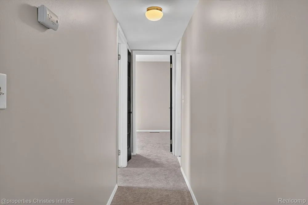 23672 N Rockledge Novi City, MI 48375