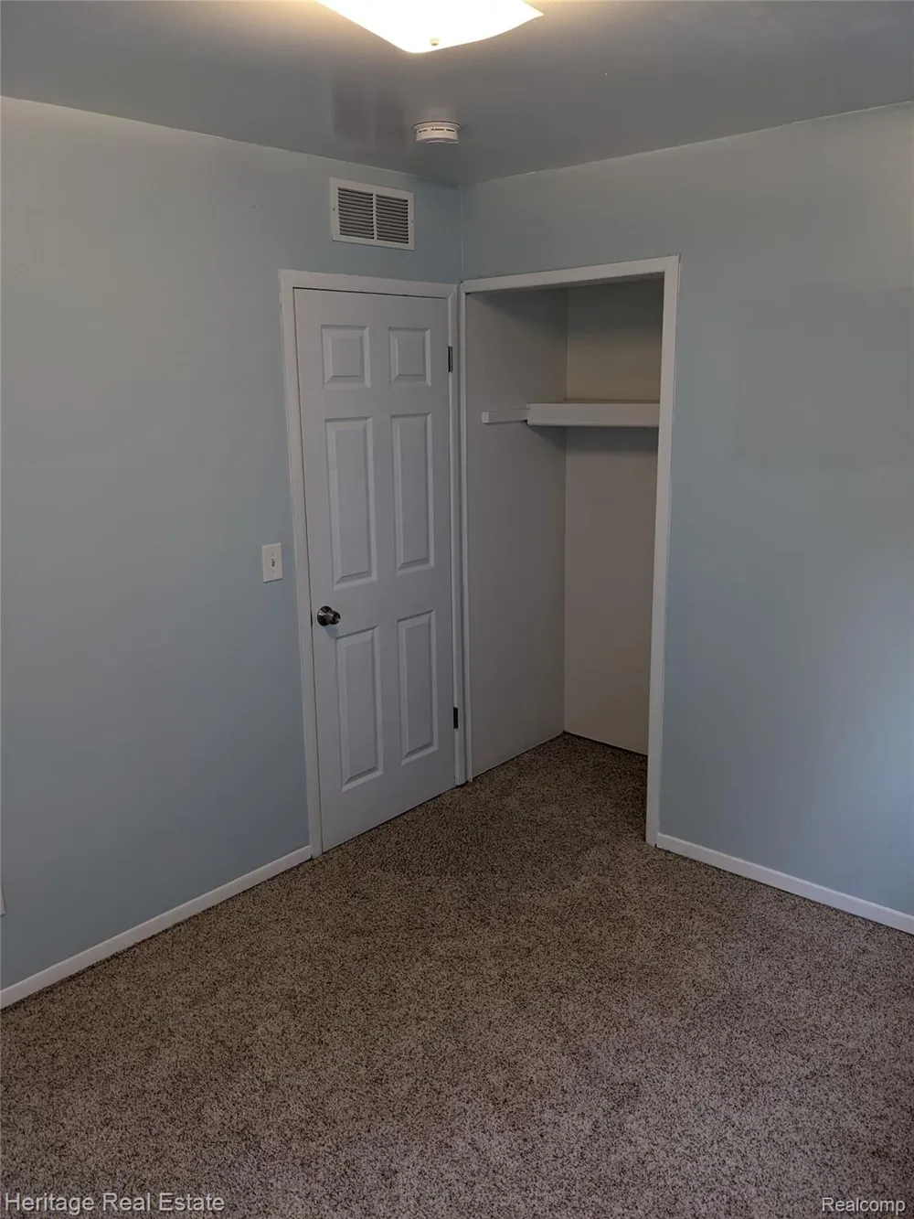 612 W Hudson Avenue Madison Heights City, MI 48071