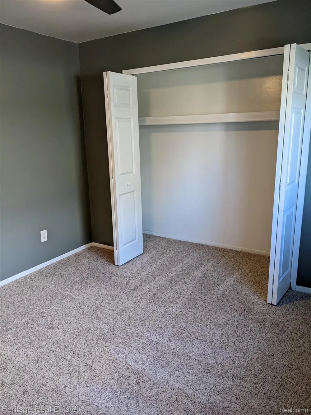 612 W Hudson Avenue Madison Heights City, MI 48071