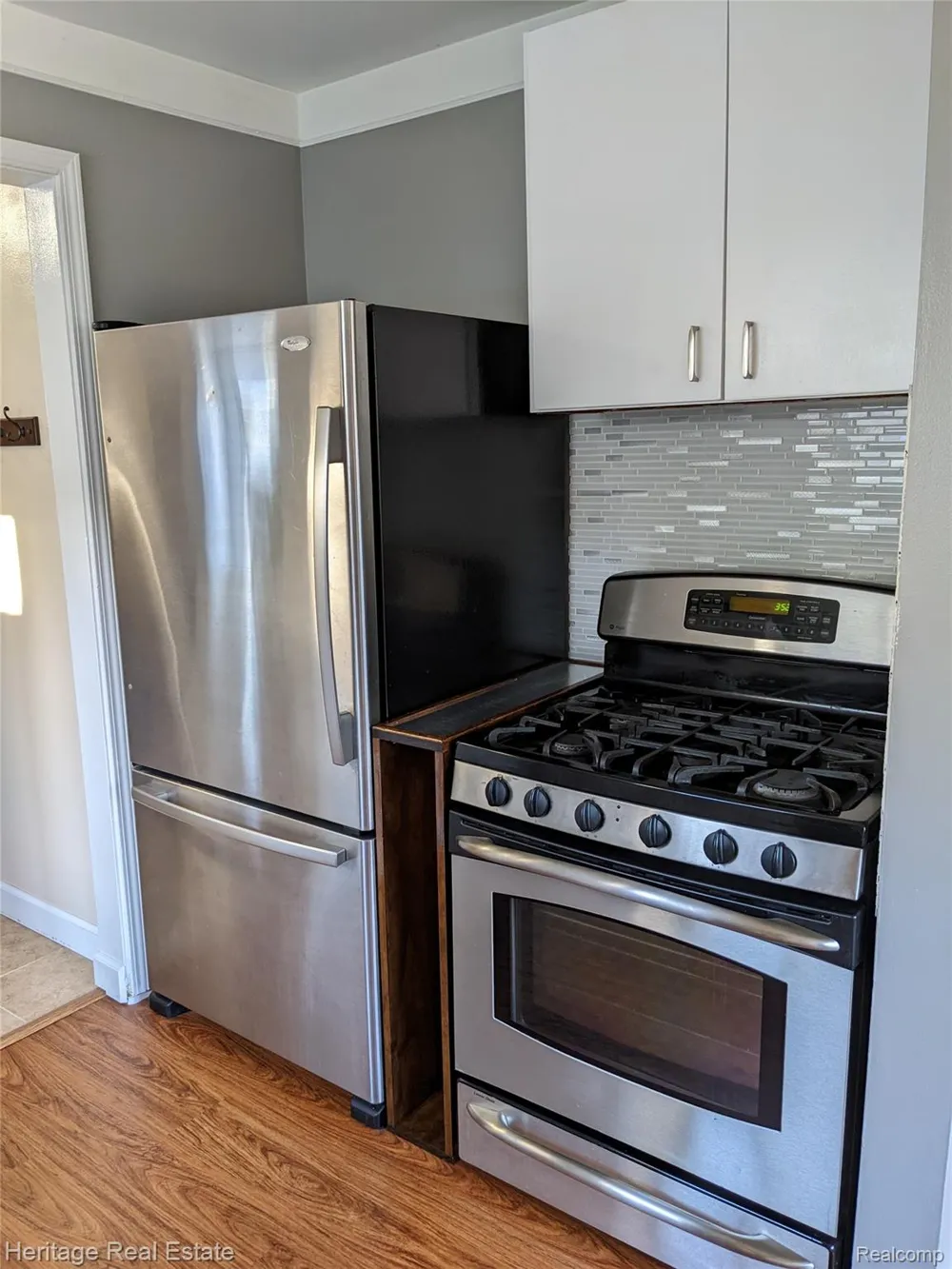612 W Hudson Avenue Madison Heights City, MI 48071