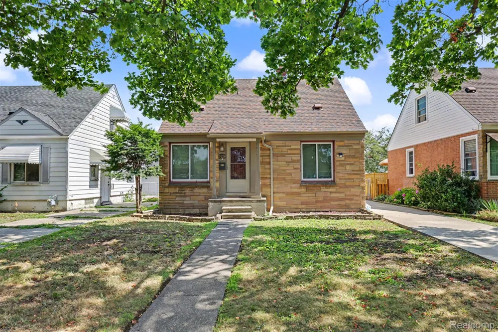3429 Croissant Street Dearborn City, MI 48124