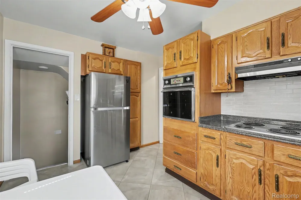 3429 Croissant Street Dearborn City, MI 48124