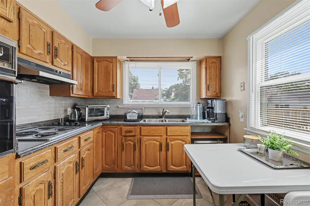 3429 Croissant Street Dearborn City, MI 48124