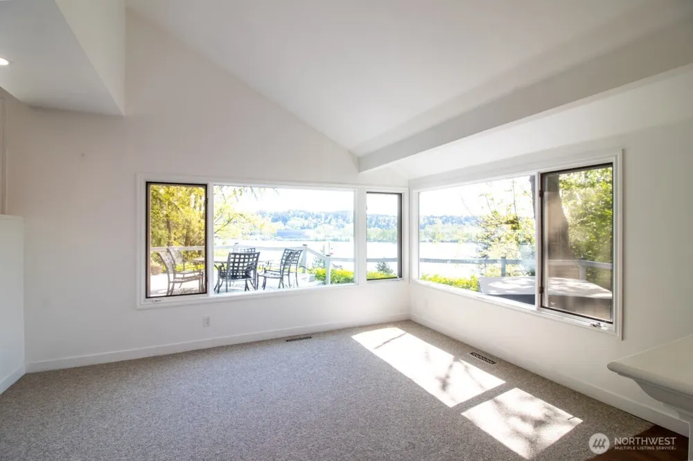 7255 E Mercer Way Mercer Island, WA 98040