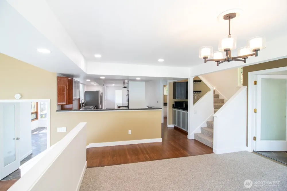 7255 E Mercer Way Mercer Island, WA 98040