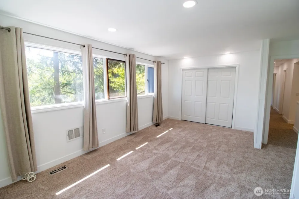 7255 E Mercer Way Mercer Island, WA 98040