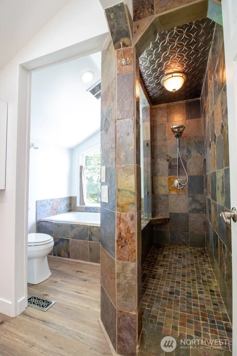 7255 E Mercer Way Mercer Island, WA 98040