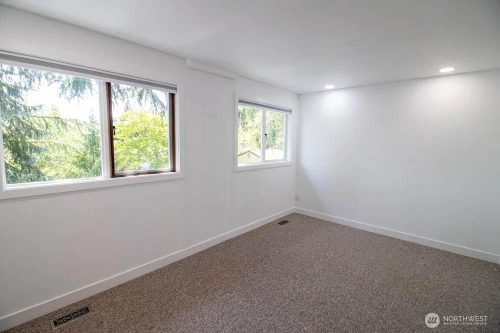 7255 E Mercer Way Mercer Island, WA 98040
