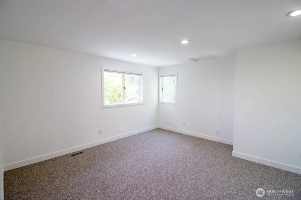 7255 E Mercer Way Mercer Island, WA 98040