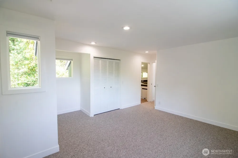 7255 E Mercer Way Mercer Island, WA 98040