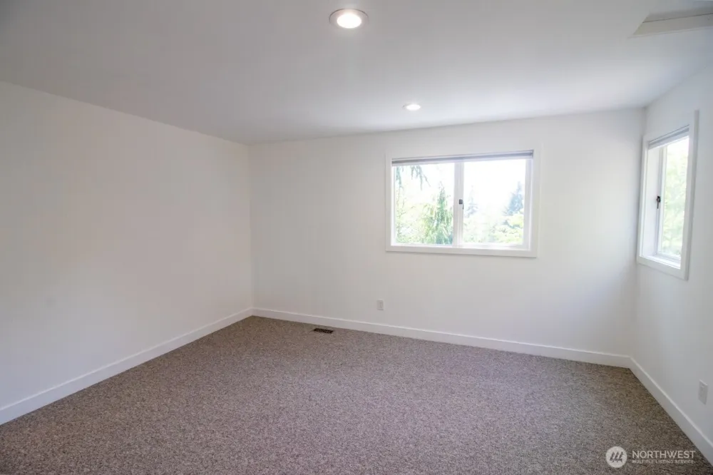 7255 E Mercer Way Mercer Island, WA 98040